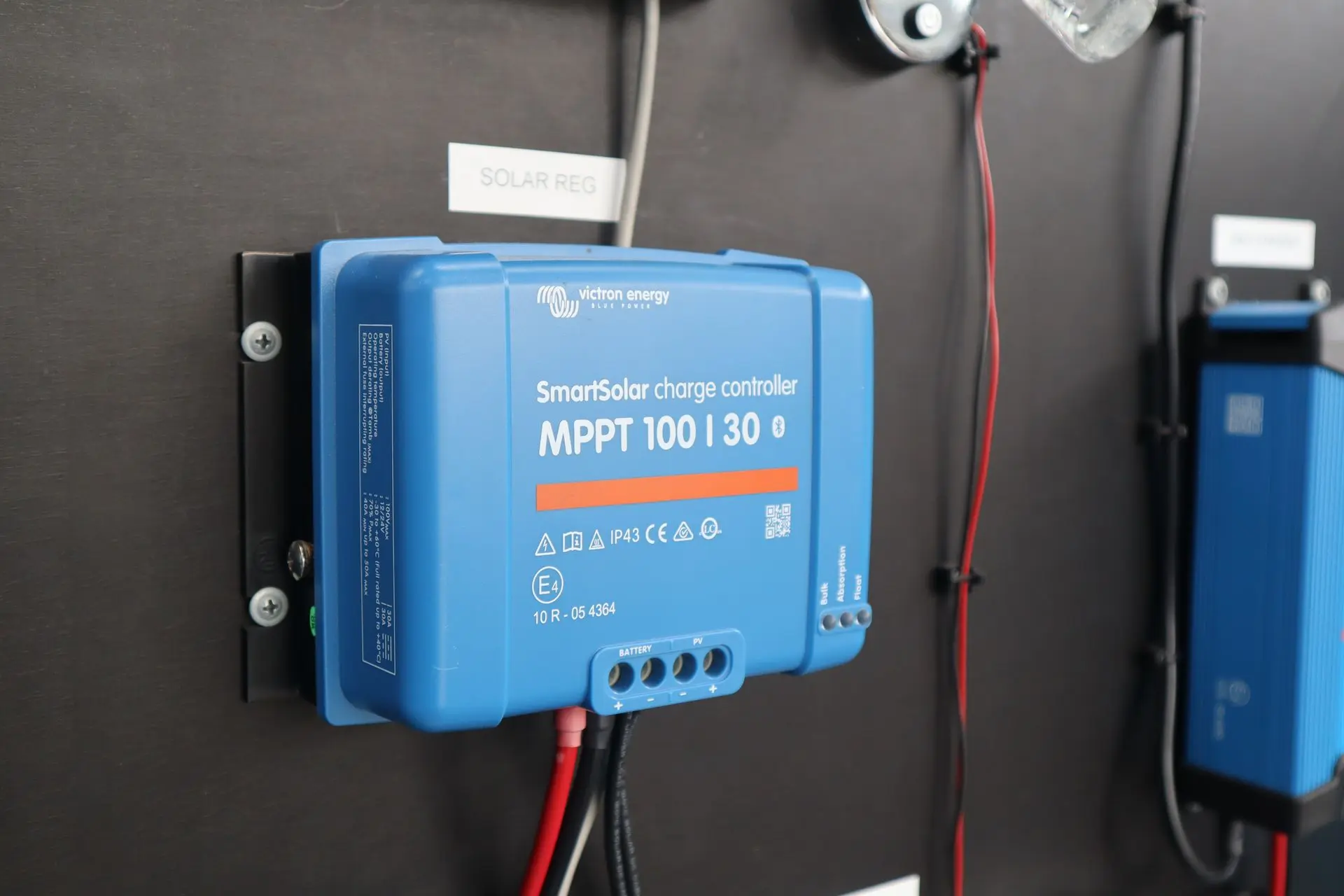 Victron MPPT Solar Controller