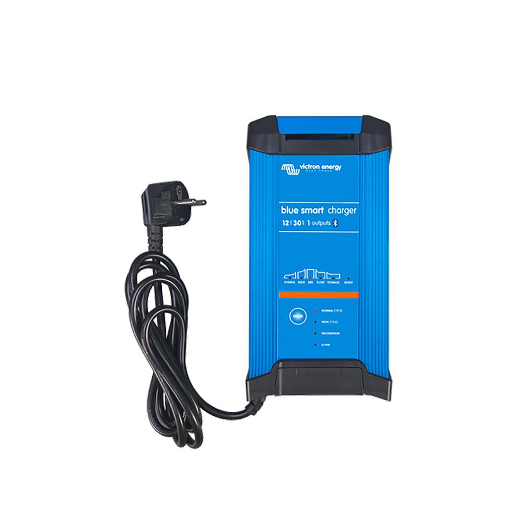 [BPC123047012] Victron Blue Smart IP22 Charger 12/30 (1)