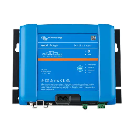 [PSC361550095] Victron Smart IP43 Charger 36/15 (1) 120-240V